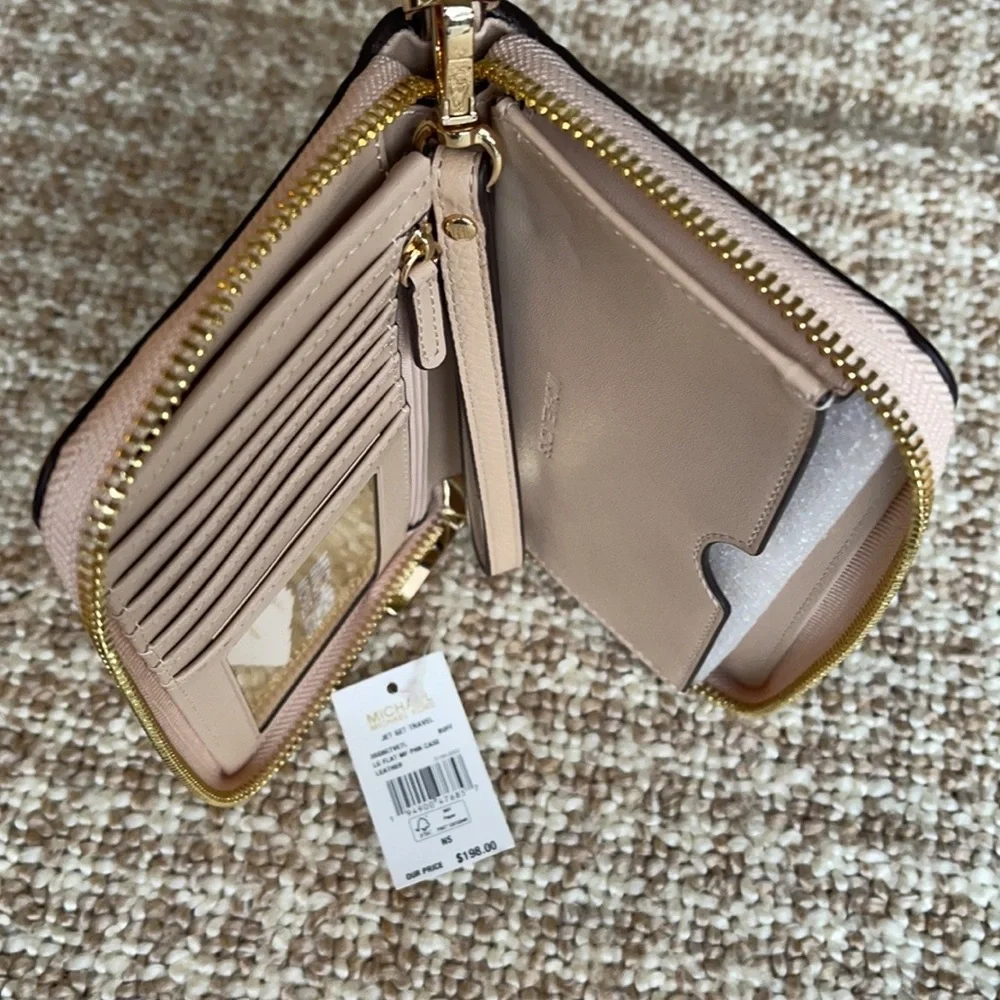 Michael Kors Jet Set Travel LG Flat MF Phone Case - Picture 9 of 16